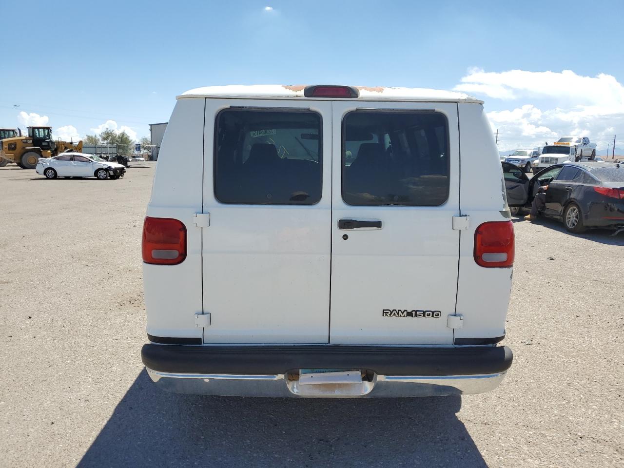 2000 Dodge Ram Wagon B1500 VIN: 2B4HB15X8YK115753 Lot: 72005415