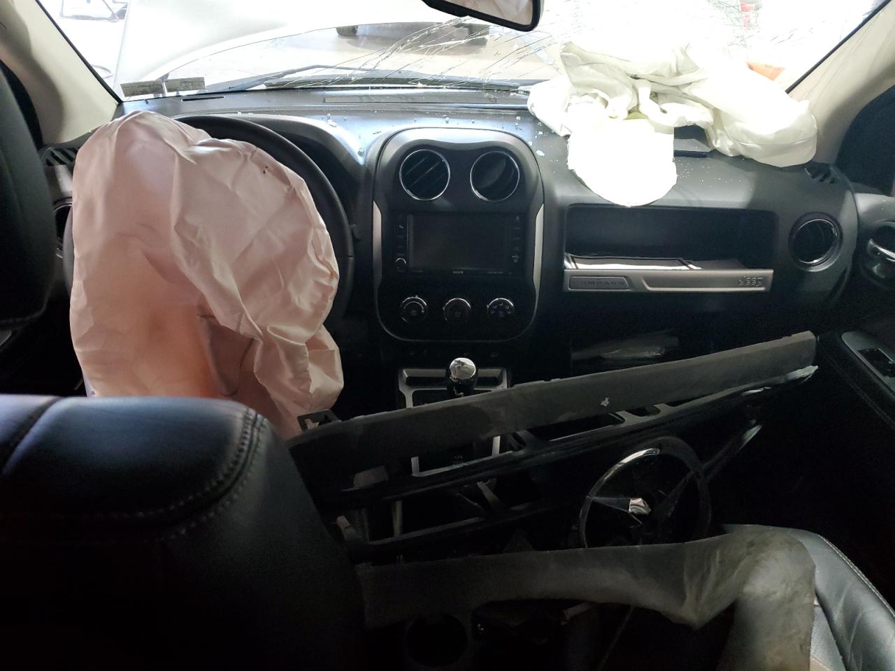 2017 Jeep Compass Latitude VIN: 1C4NJDEB1HD170165 Lot: 80274545