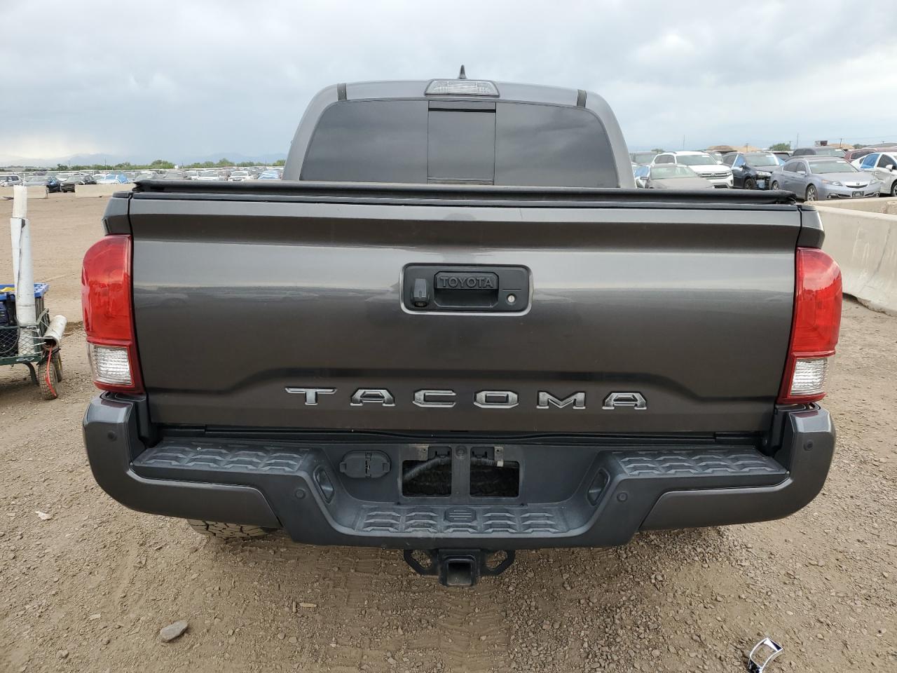 2017 Toyota Tacoma Double Cab VIN: 3TMCZ5AN9HM104442 Lot: 81242535