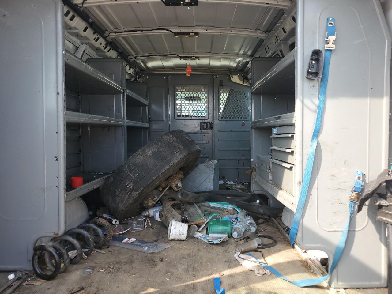 2017 Chevrolet Express G2500 VIN: 1GCWGAFGXH1203564 Lot: 81146975