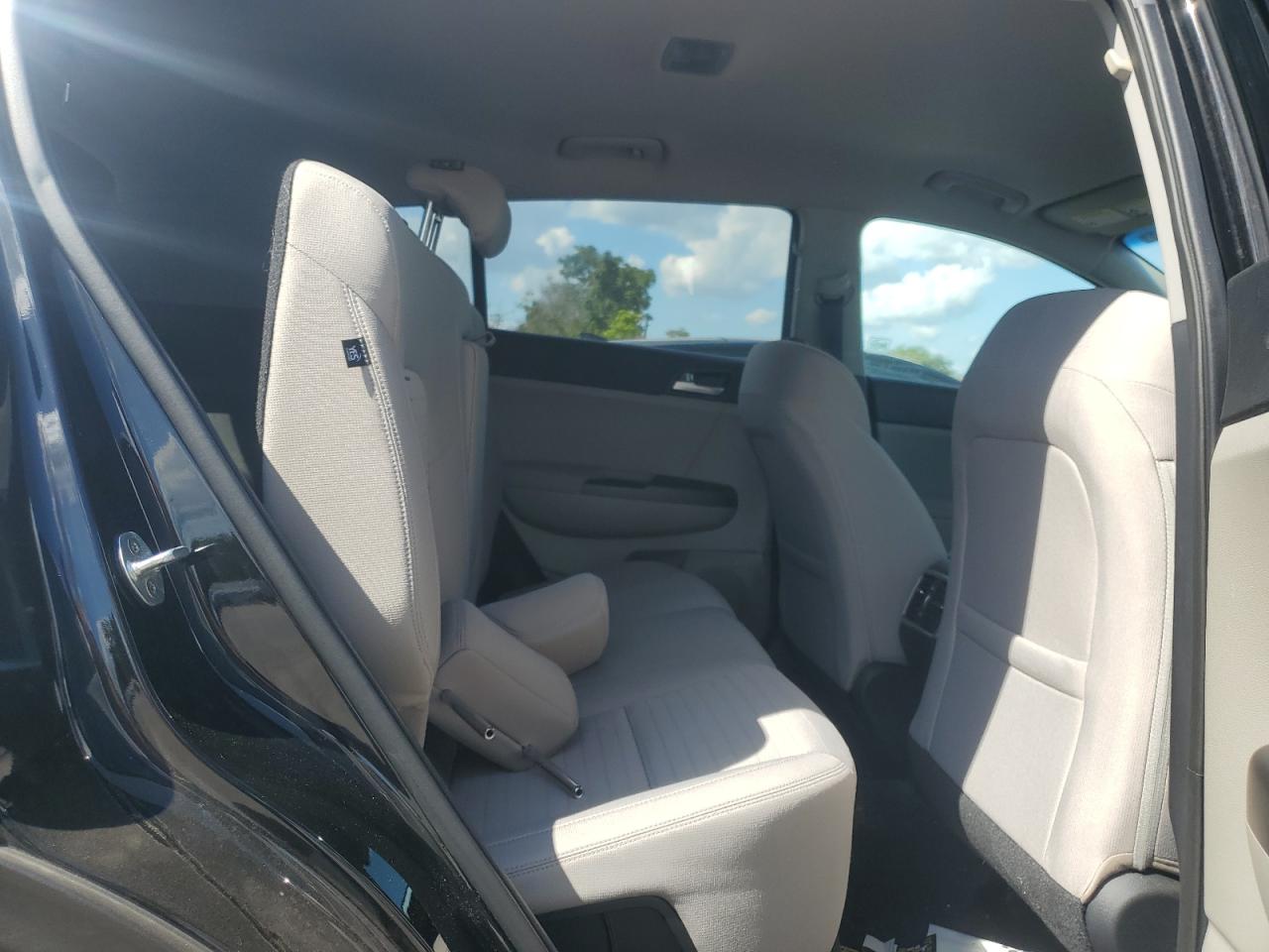 2020 Kia Sportage Lx VIN: KNDPMCAC0L7813220 Lot: 71015445