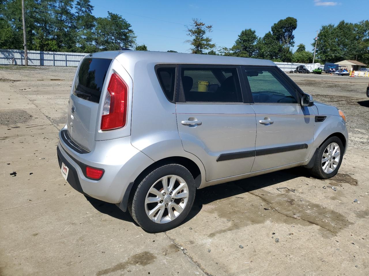 2012 Kia Soul + VIN: KNDJT2A60C7365431 Lot: 71986085