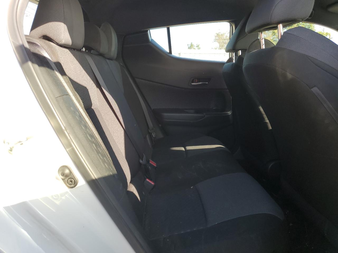 2021 Toyota C-Hr Xle VIN: JTNKHMBX4M1125260 Lot: 70832655