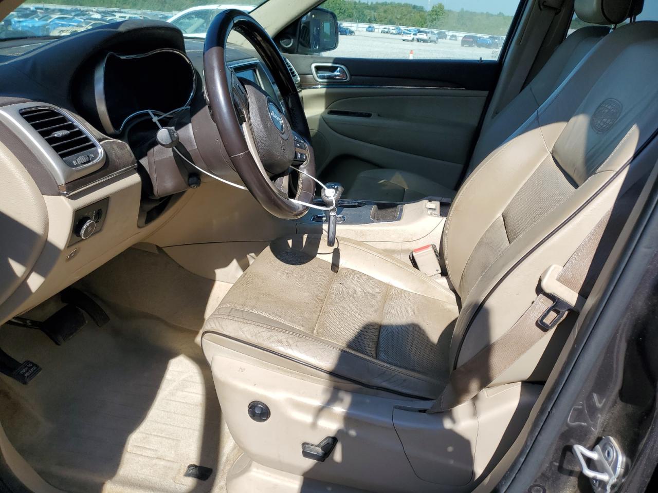 2014 Jeep Grand Cherokee Overland VIN: 1C4RJECG1EC245972 Lot: 83831405