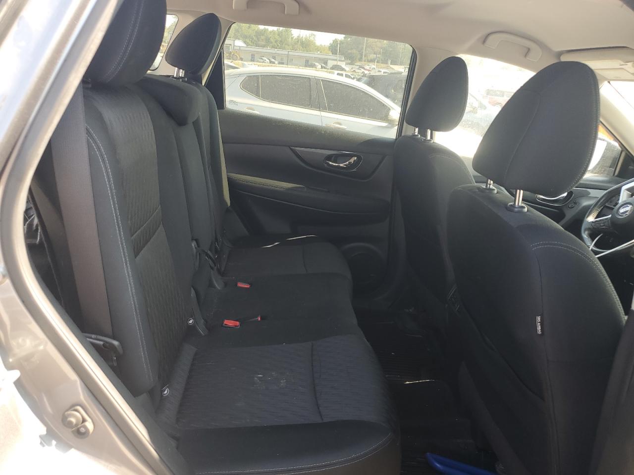 2017 Nissan Rogue S VIN: KNMAT2MVXHP610018 Lot: 81046725