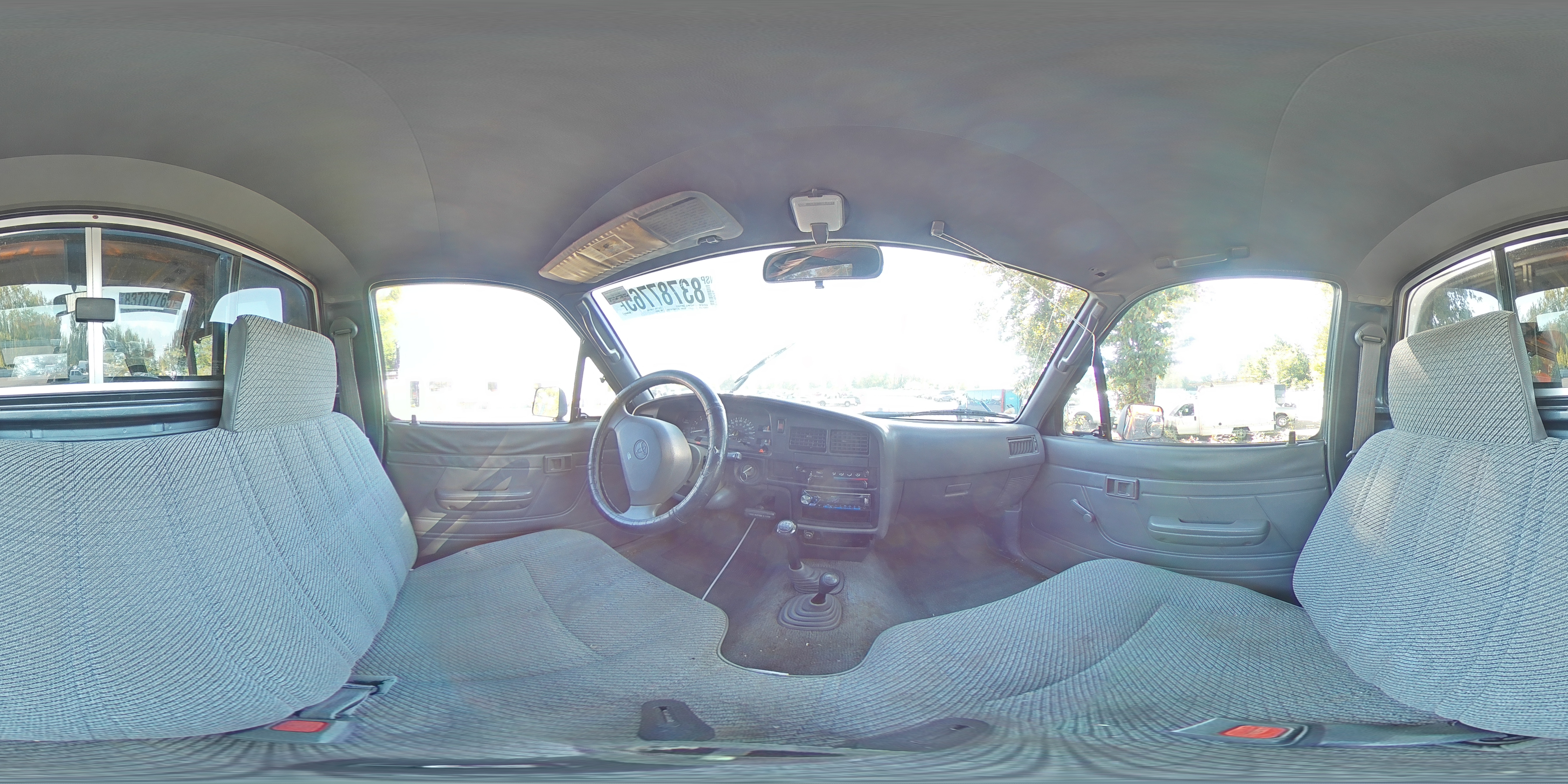 1992 Toyota Pickup 1/2 Ton Short Wheelbase Dlx VIN: JT4RN01P6N0036982 Lot: 83787765