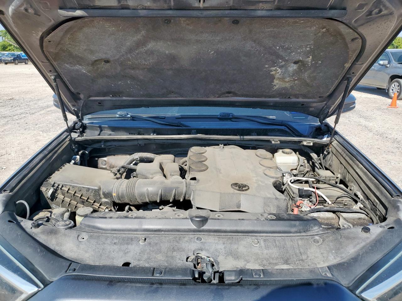 2020 Toyota 4Runner Sr5/Sr5 Premium VIN: JTEBU5JR4L5772351 Lot: 71214105