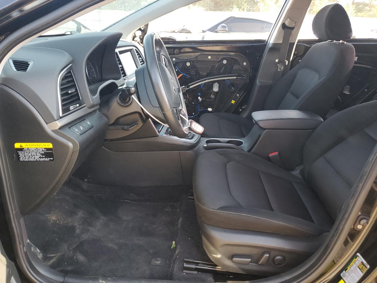 2017 Hyundai Elantra Se VIN: KMHD84LF5HU247063 Lot: 81621615