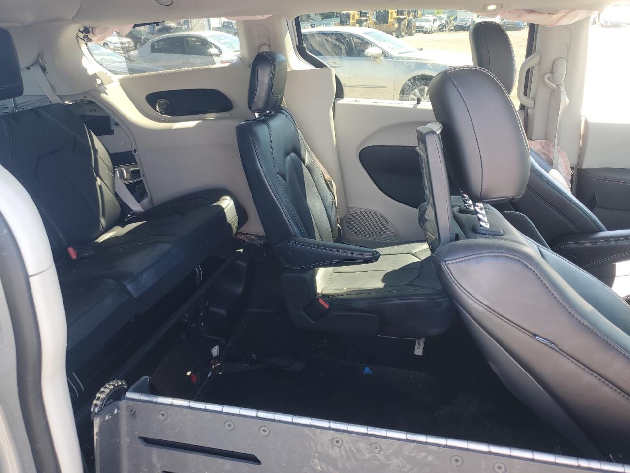 2024 Chrysler Pacifica Touring L VIN: 2C4RC1BG7RR152455 Lot: 69415495