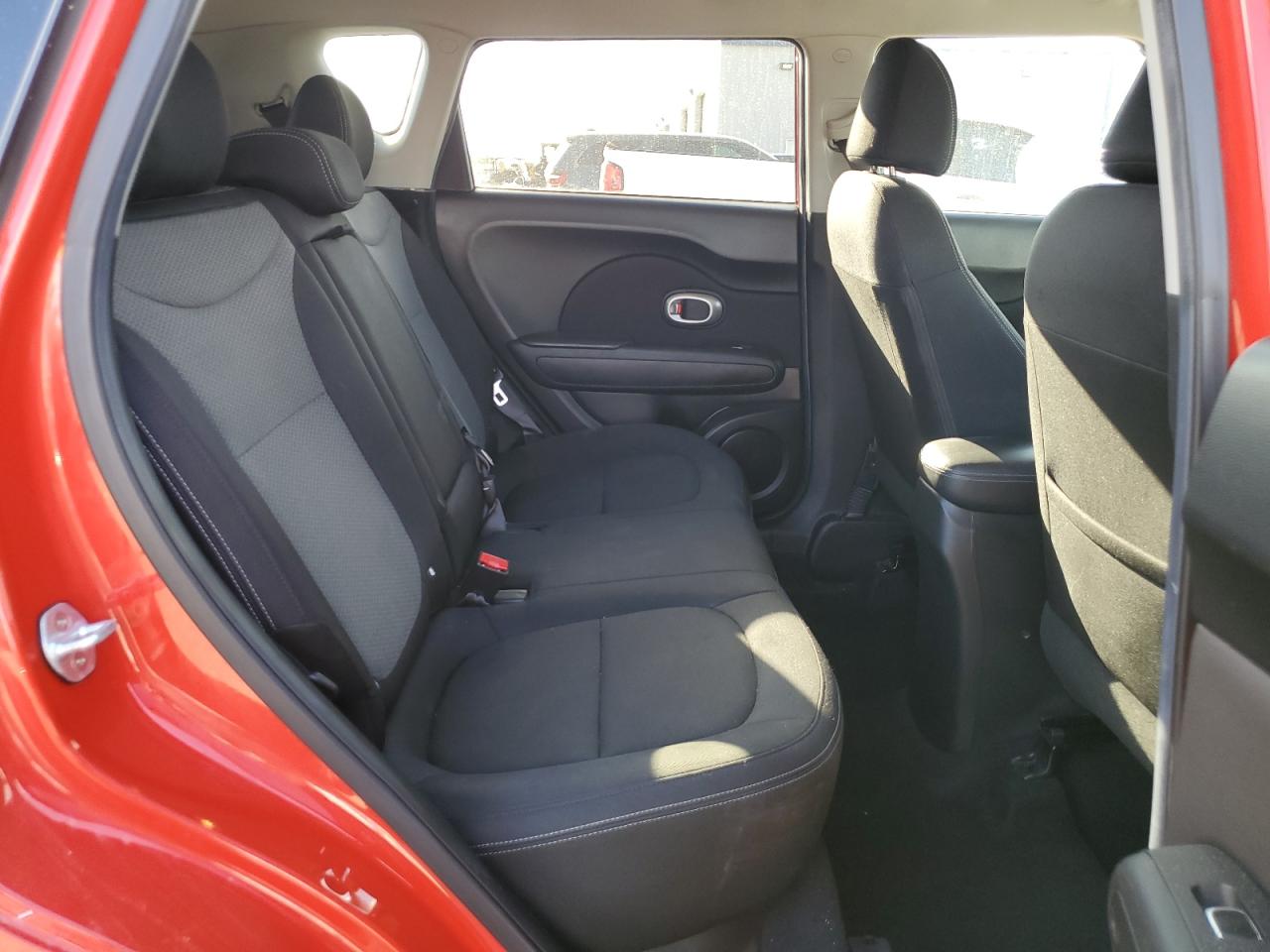 2017 Kia Soul + VIN: KNDJP3A59H7460952 Lot: 86121315