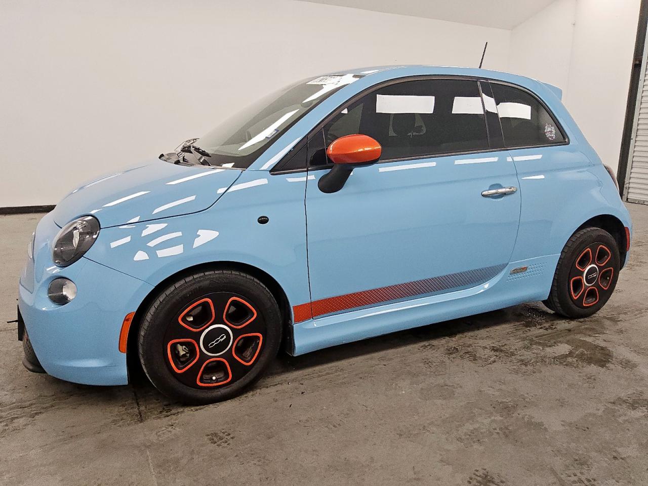 3C3CFFGE4HT611698 2017 Fiat 500 Electric 2017 Fiat 500 Electric VIN: 3C3CFFGE4HT611698 Lot: 82156995