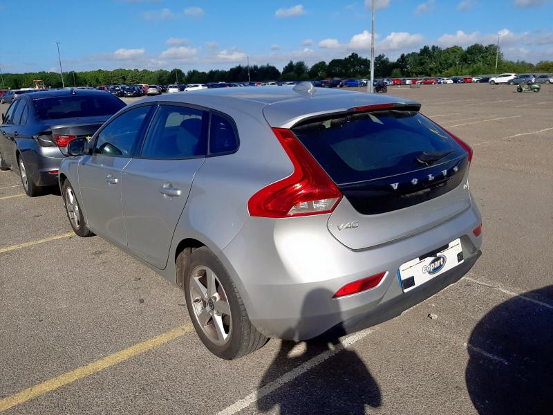 2015 VOLVO V40 ES