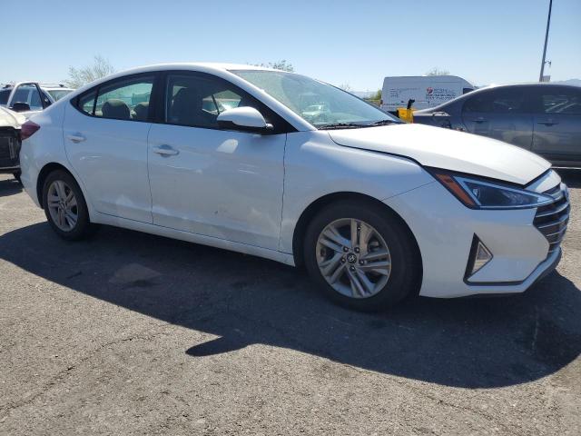  HYUNDAI ELANTRA 2019 Белы