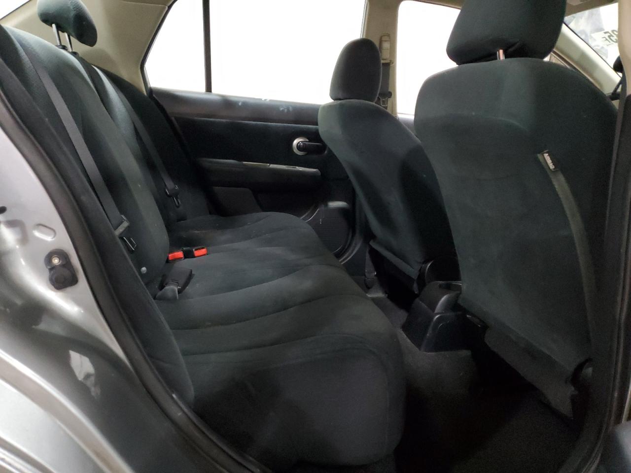 2011 Nissan Versa S VIN: 3N1BC1AP8BL405114 Lot: 81331335