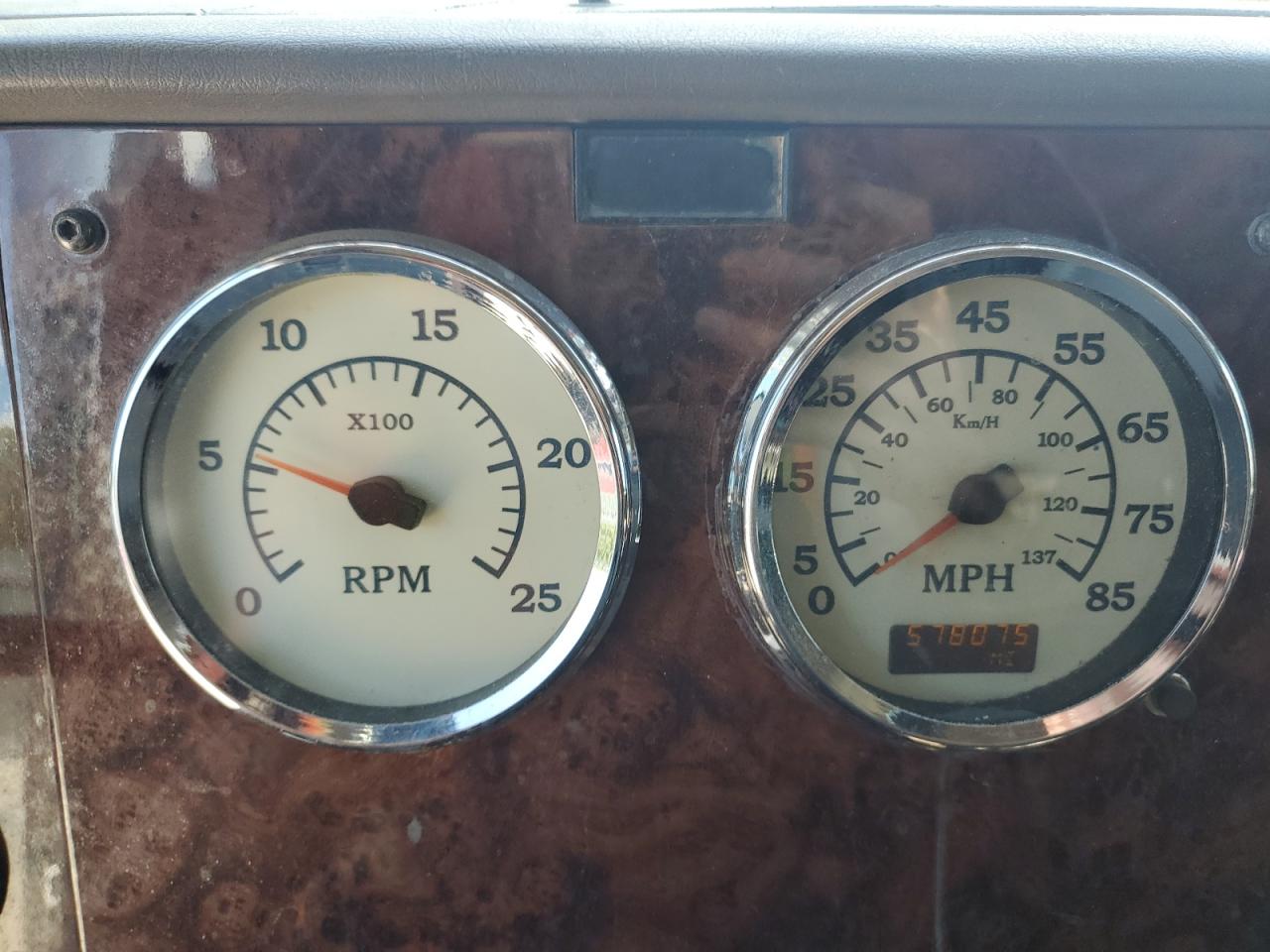 2005 International 9900Ix Dump Truck VIN: 3HSCKAPR45N150040 Lot: 81235455