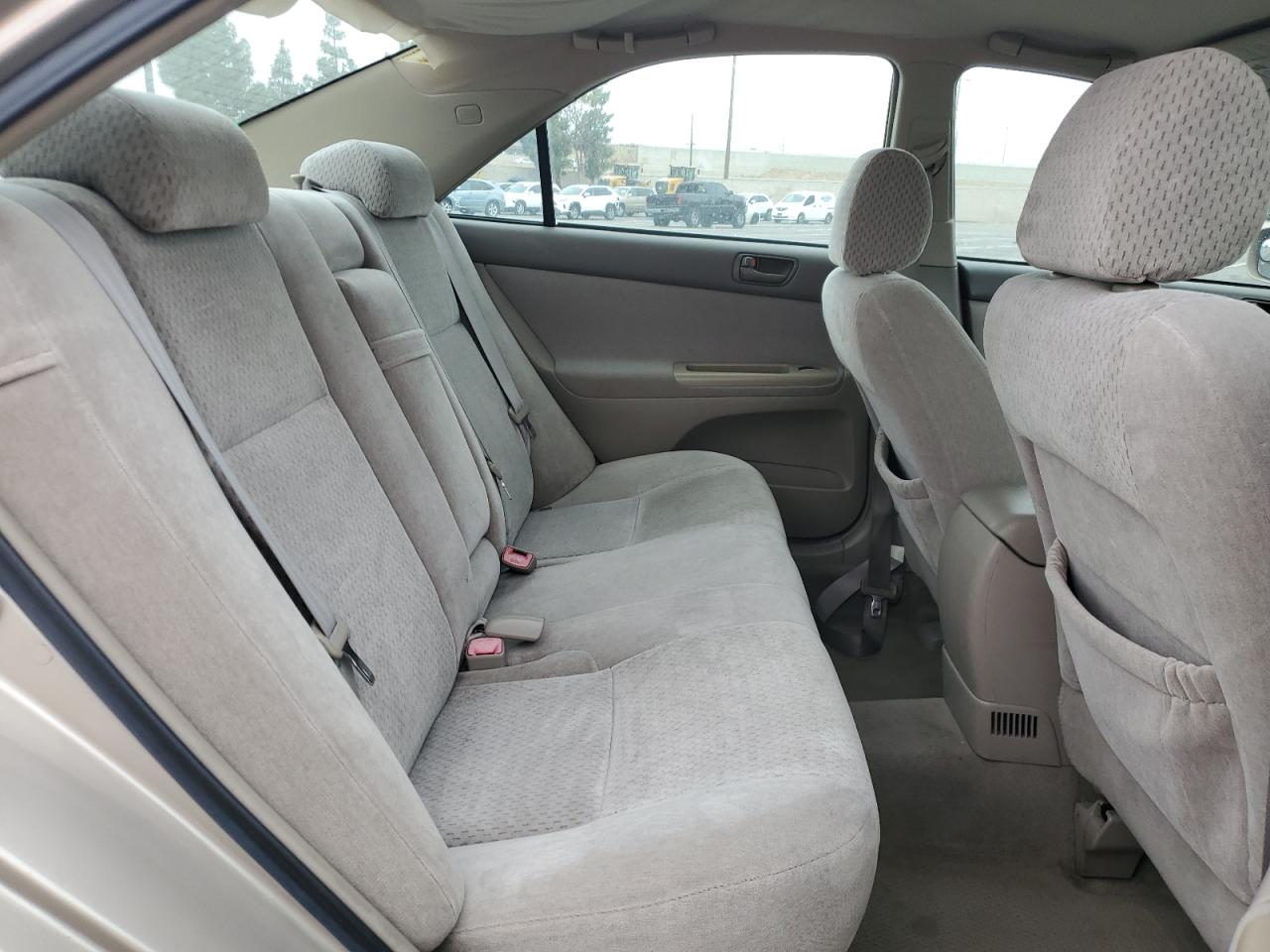 2004 Toyota Camry Le VIN: 4T1BF30K94U575234 Lot: 71221805