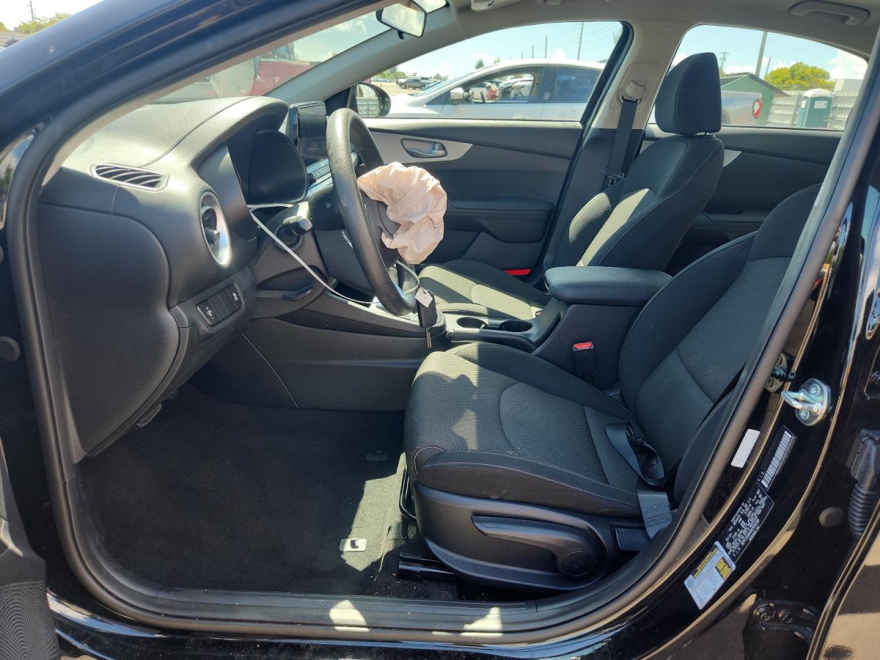 2024 Kia Forte Lx VIN: 3KPF24ADXRE804288 Lot: 84384985