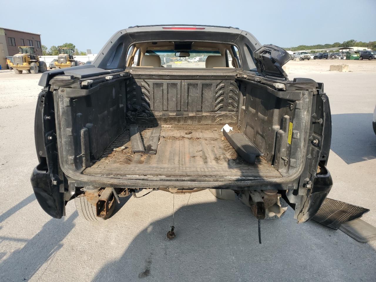 2011 Chevrolet Avalanche Lt VIN: 3GNTKFE30BG108816 Lot: 71728935