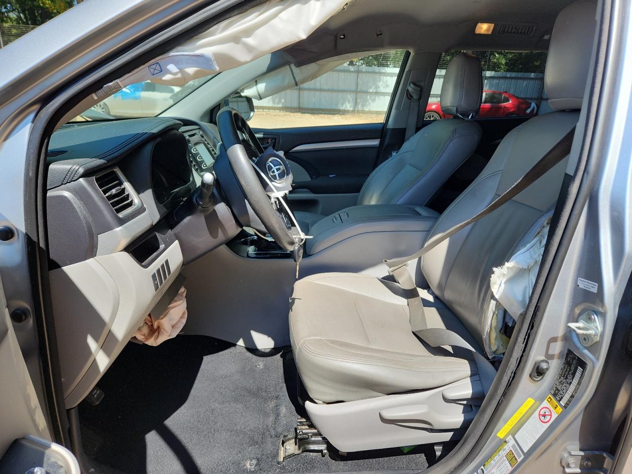 2015 Toyota Highlander Le VIN: 5TDZARFH7FS009807 Lot: 80147465