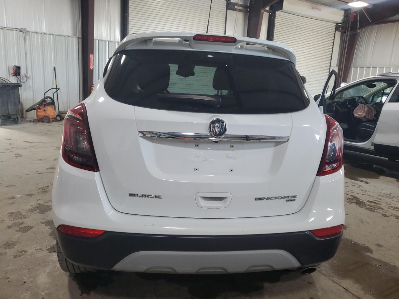 2018 Buick Encore Sport Touring VIN: KL4CJ2SB3JB647688 Lot: 82042415