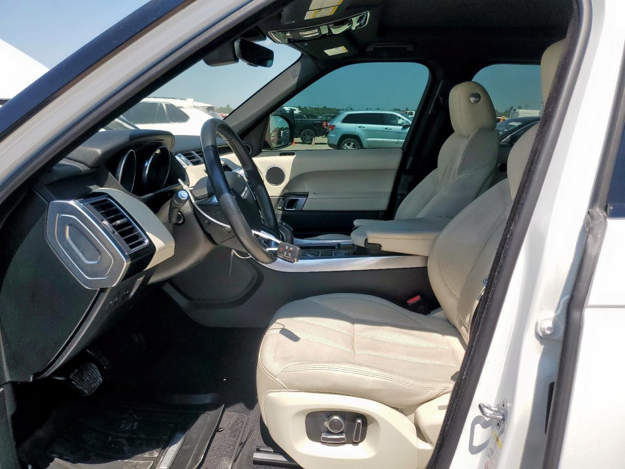 2017 Land Rover Range Rover Sport Hse VIN: SALWR2FV4HA130411 Lot: 80468225