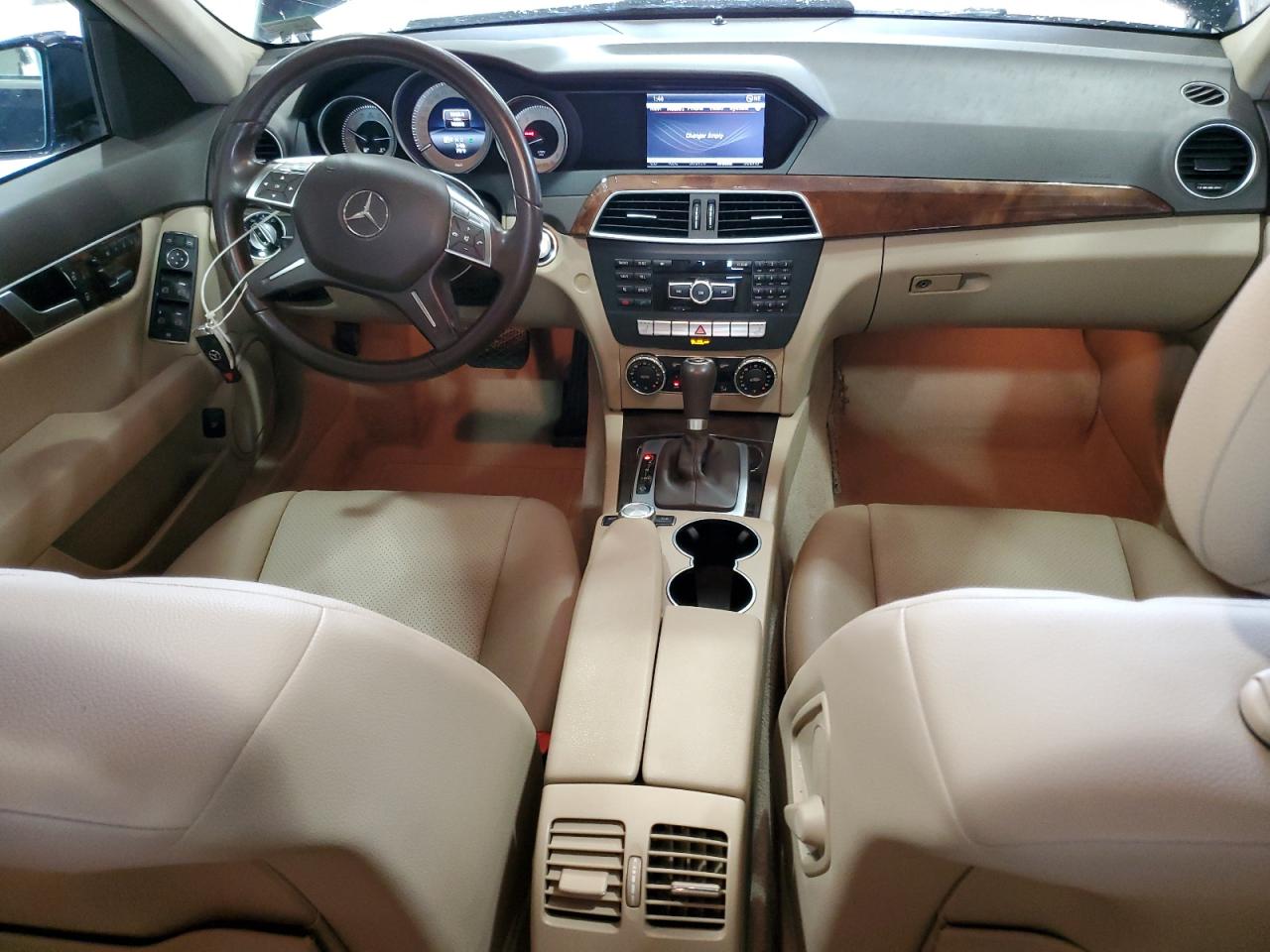 2014 Mercedes-Benz C 250 VIN: WDDGF4HBXER304519 Lot: 84715105