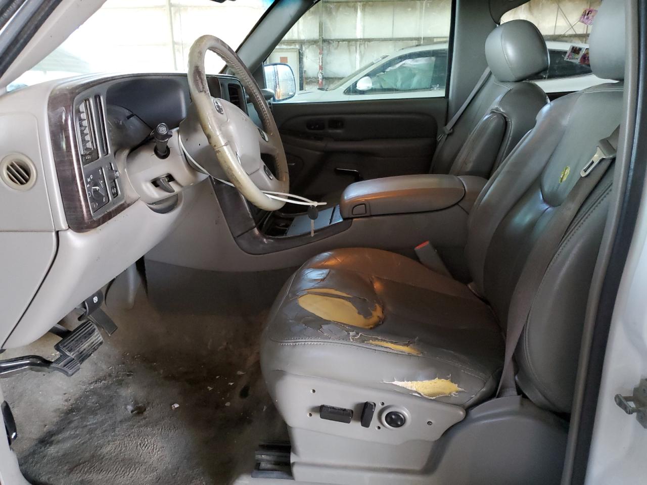 2006 GMC Yukon Denali VIN: 1GKEK63U86J121559 Lot: 80628185