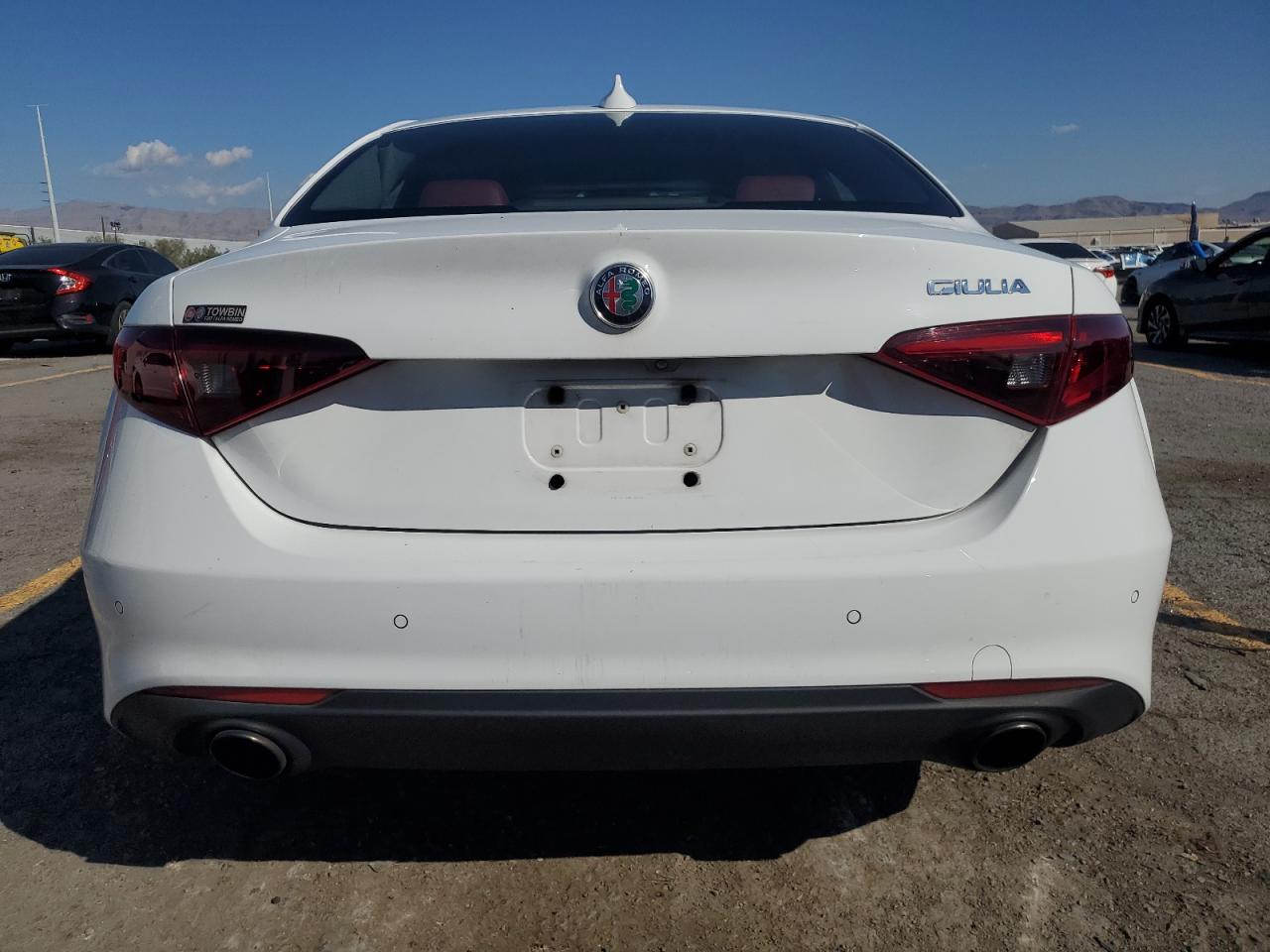 2018 Alfa Romeo Giulia VIN: ZARFAEBN4J7582423 Lot: 84273575