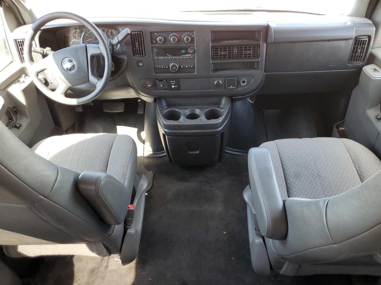 2017 Chevrolet Express G2500 Lt VIN: 1GAWGFFF8H1254333 Lot: 81511765