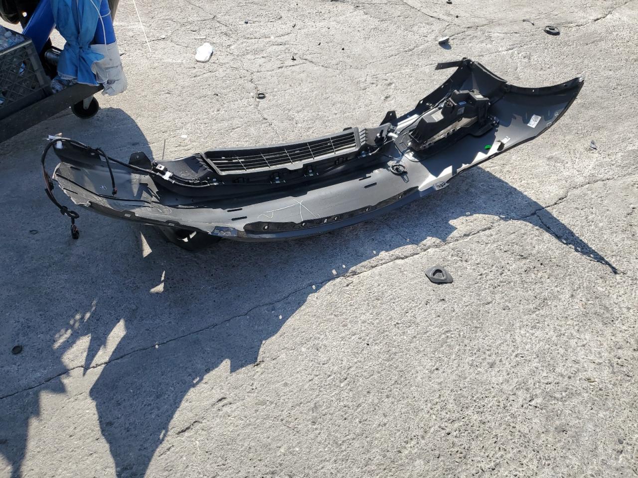 2025 Tesla Model Y VIN: 7SAYGDED7SF218400 Lot: 72071165