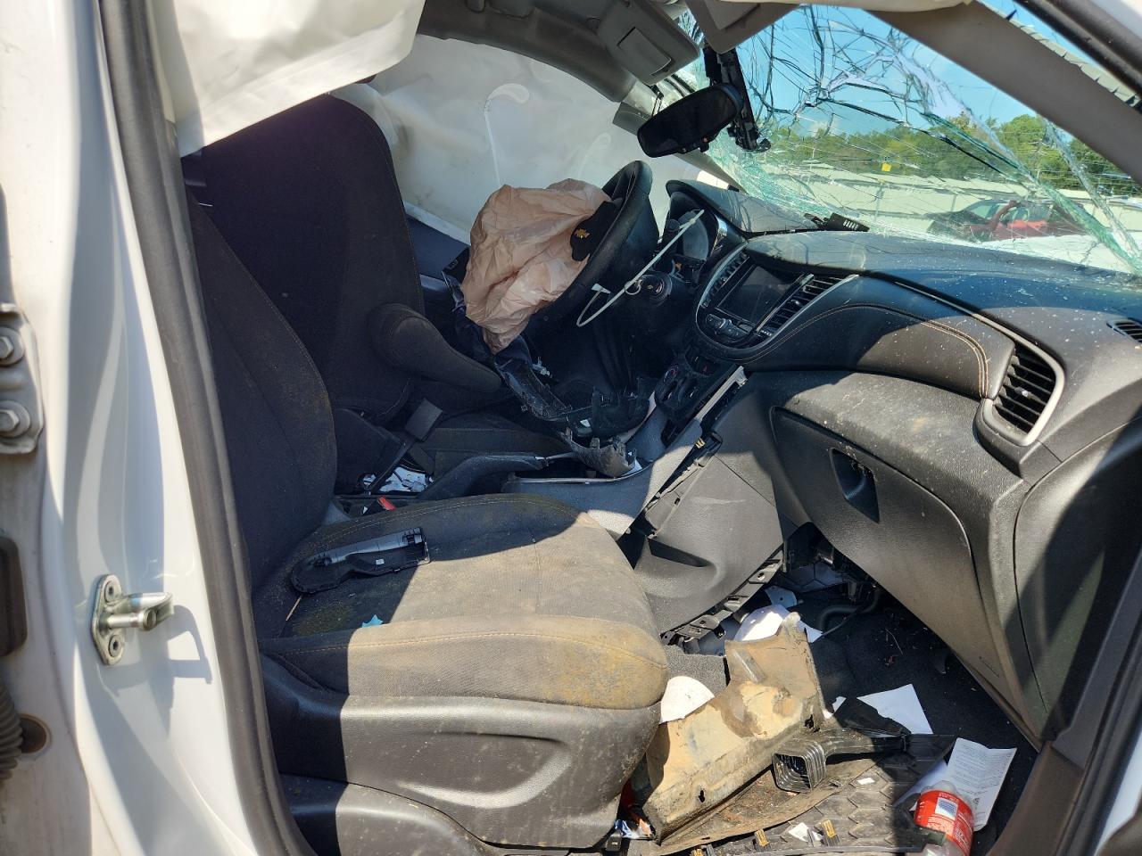 2020 Chevrolet Trax Ls VIN: 3GNCJKSB0LL280523 Lot: 84570185