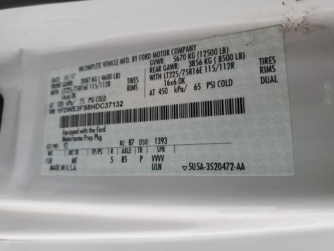 2017 Ford Econoline E350 Super Duty Cutaway Van VIN: 1FDWE3FS8HDC37132 Lot: 81620985