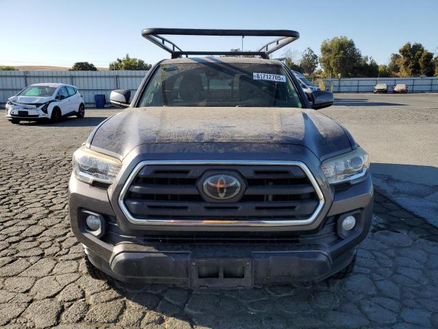  TOYOTA TACOMA 2018 Серый