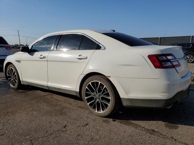  FORD TAURUS 2018 Белы
