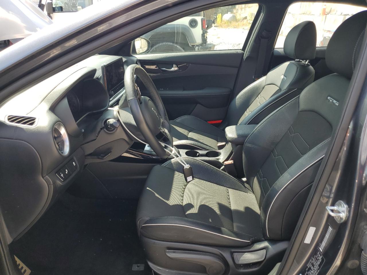 2022 Kia Forte Gt Line VIN: 3KPF54AD5NE477719 Lot: 81864635