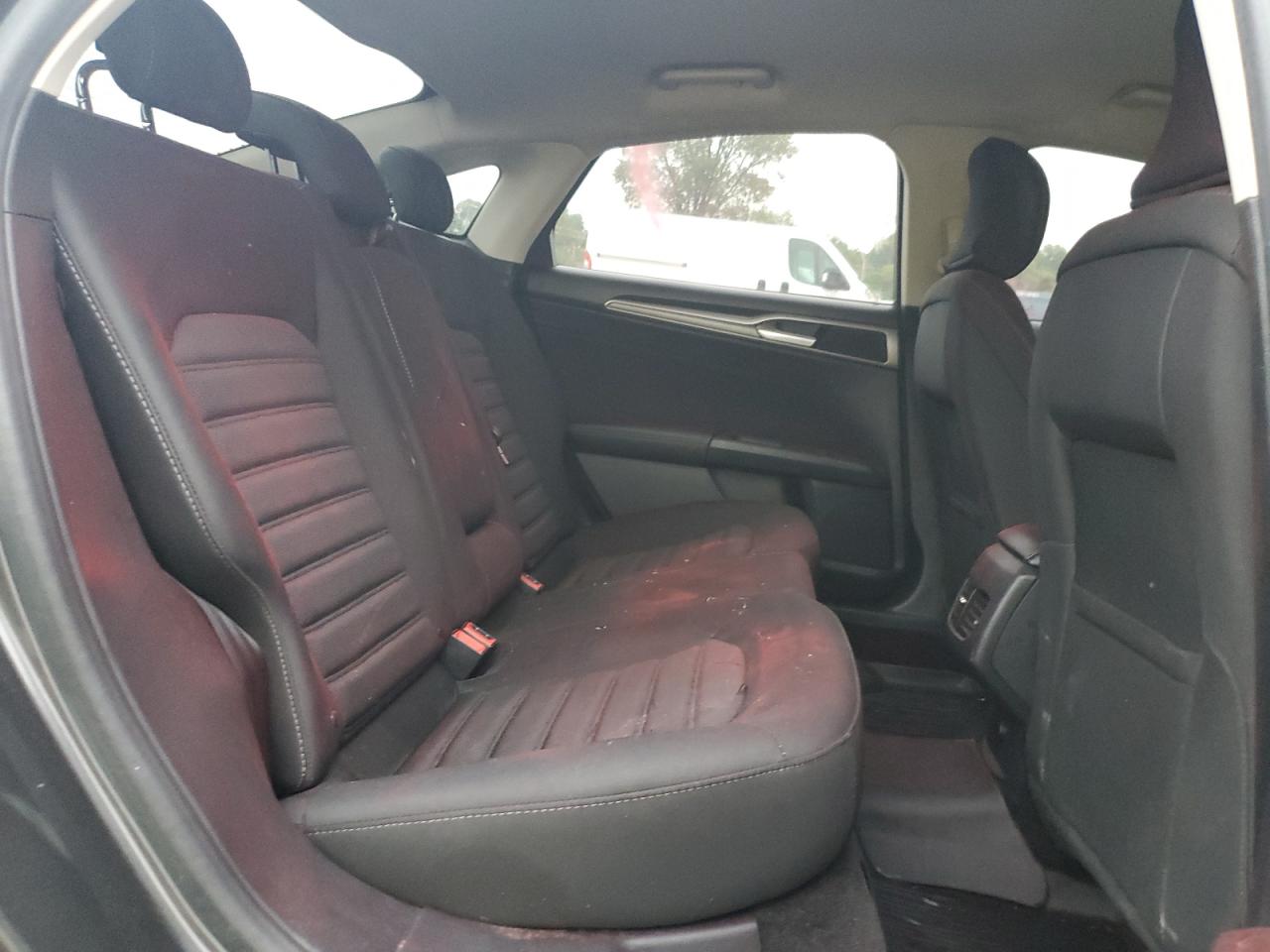 2018 Ford Fusion Se VIN: 3FA6P0HD0JR144121 Lot: 84447185