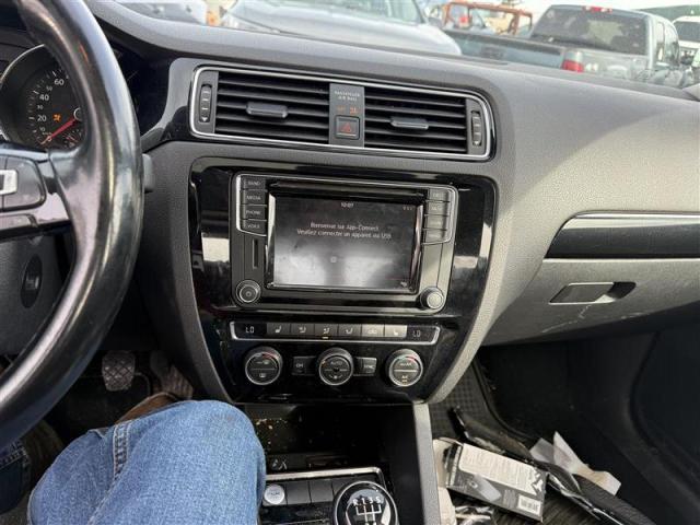  VOLKSWAGEN JETTA 2017 Black