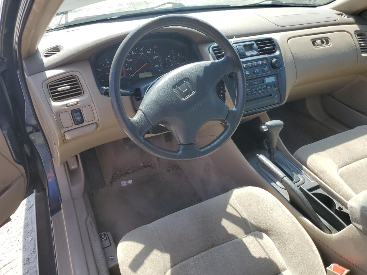 2000 Honda Accord Lx VIN: 1HGCG3245YA003851 Lot: 80248465