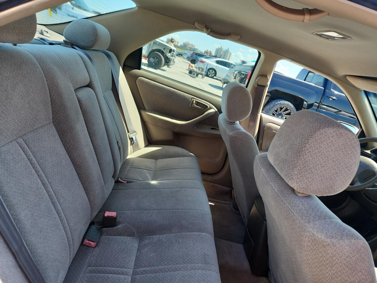 2000 Toyota Camry Ce VIN: JT2BG22K7Y0467127 Lot: 84280225