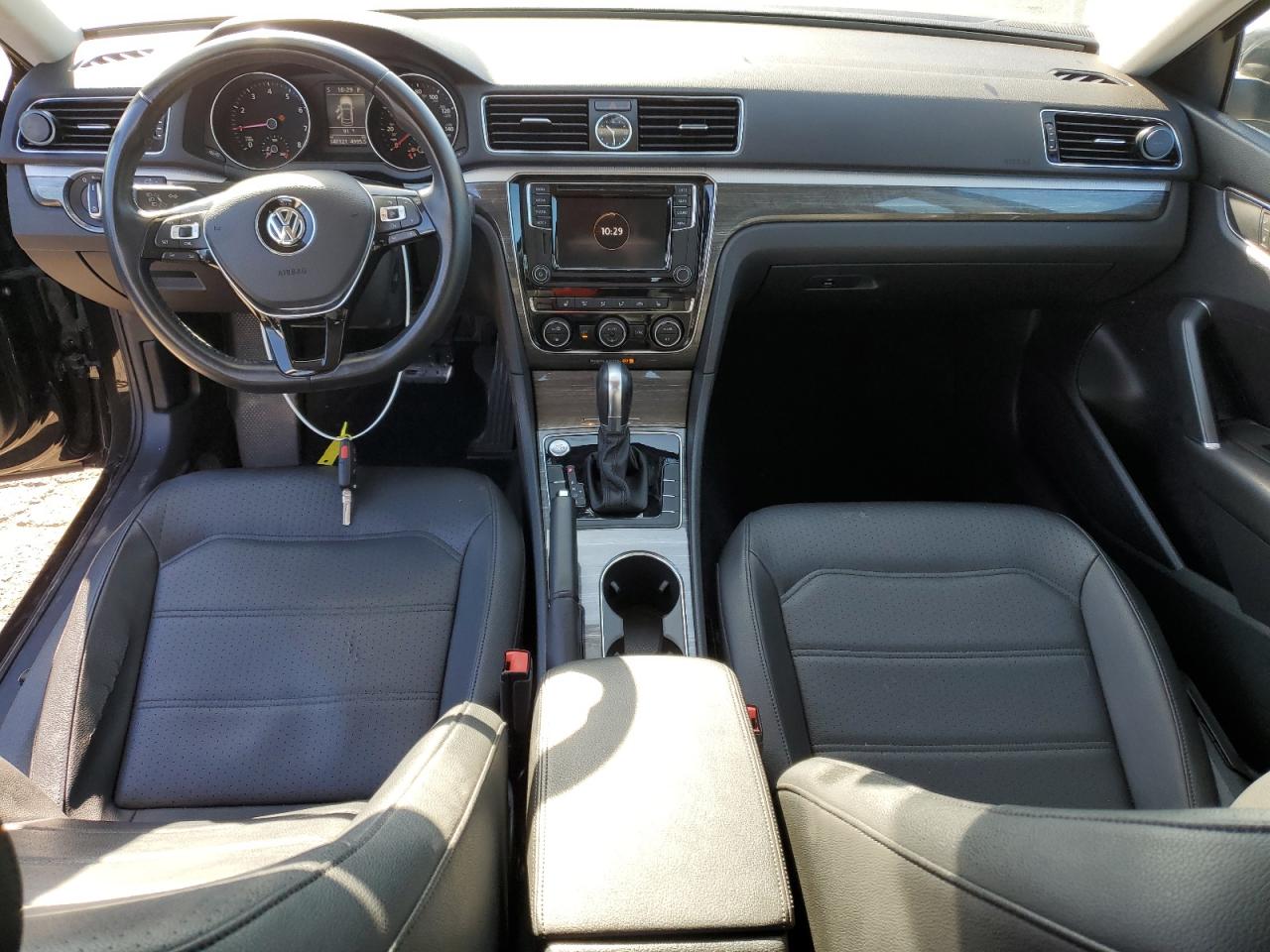 2017 Volkswagen Passat Se VIN: 1VWBT7A37HC050774 Lot: 84171485