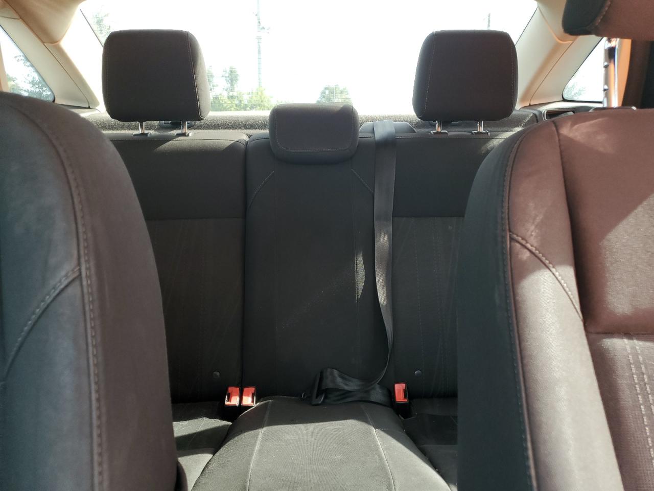 2016 Ford Focus Se VIN: 1FADP3F26GL242135 Lot: 81430785