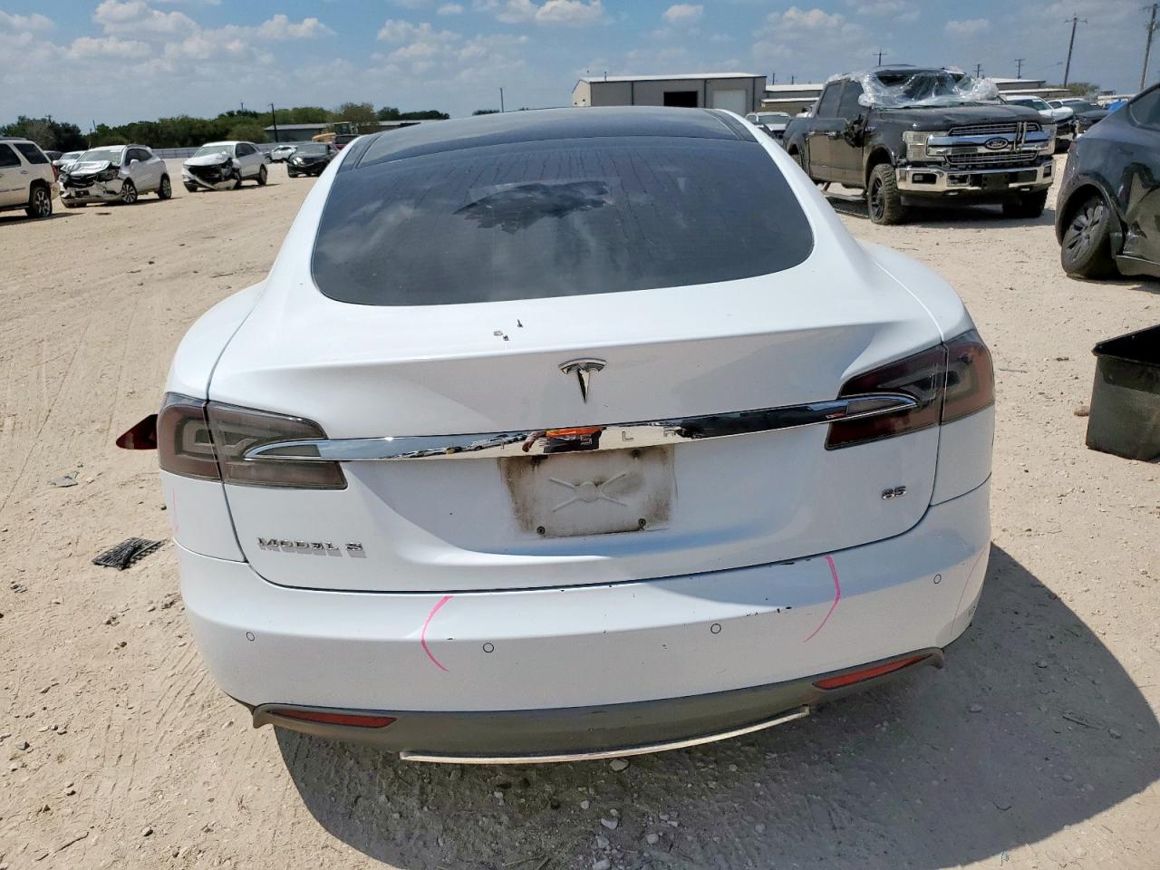 2014 Tesla Model S VIN: 5YJSA1H19EFP30717 Lot: 81050495