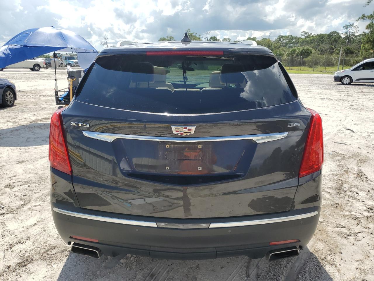 2017 Cadillac Xt5 Luxury VIN: 1GYKNBRS4HZ223525 Lot: 84182605
