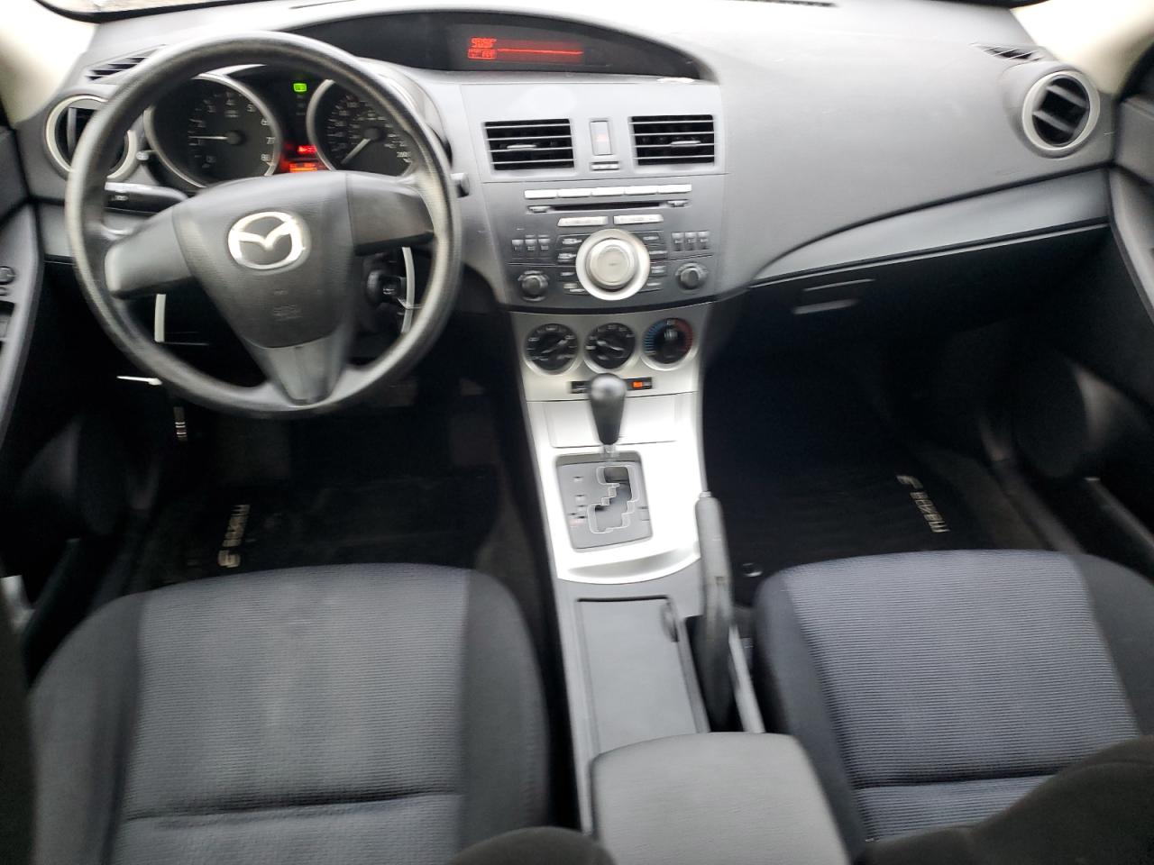 2010 Mazda 3 I VIN: JM1BL1SFXA1239963 Lot: 82118715