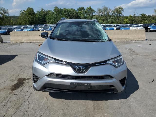  TOYOTA RAV4 2018 Серебристый