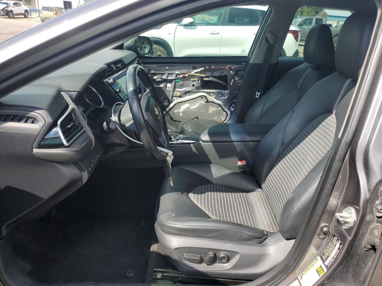 2018 Toyota Camry L VIN: 4T1B11HK3JU003336 Lot: 81517565