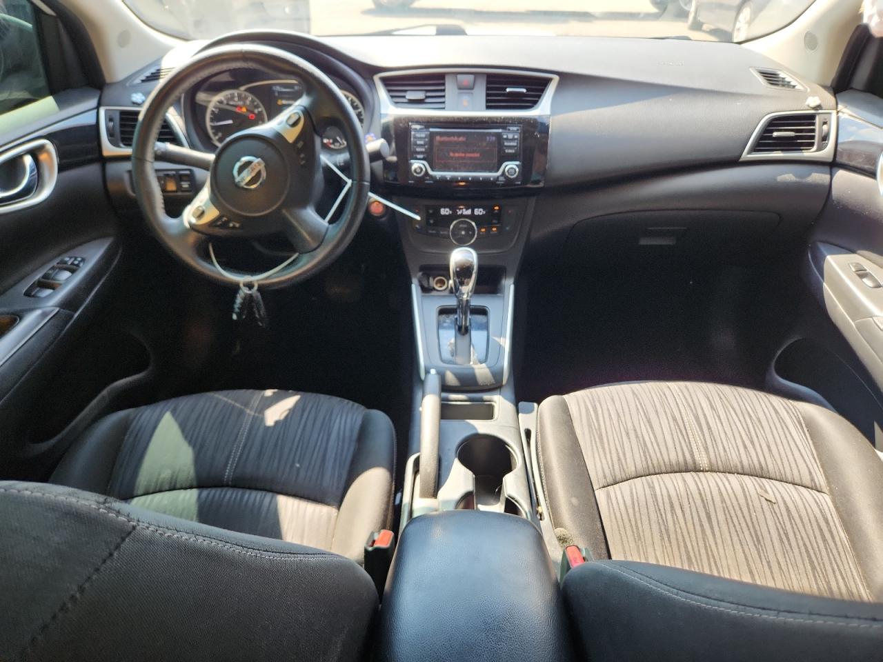 2018 Nissan Sentra S VIN: 3N1AB7AP4JL637581 Lot: 81295575