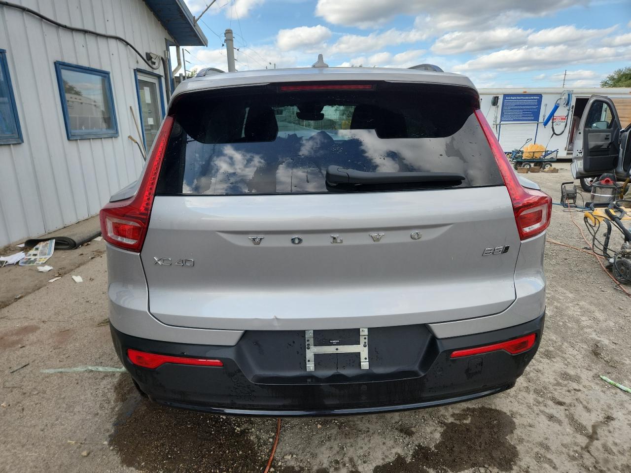 2024 Volvo Xc40 Ultimate VIN: YV4L12UM5R2301610 Lot: 71741675