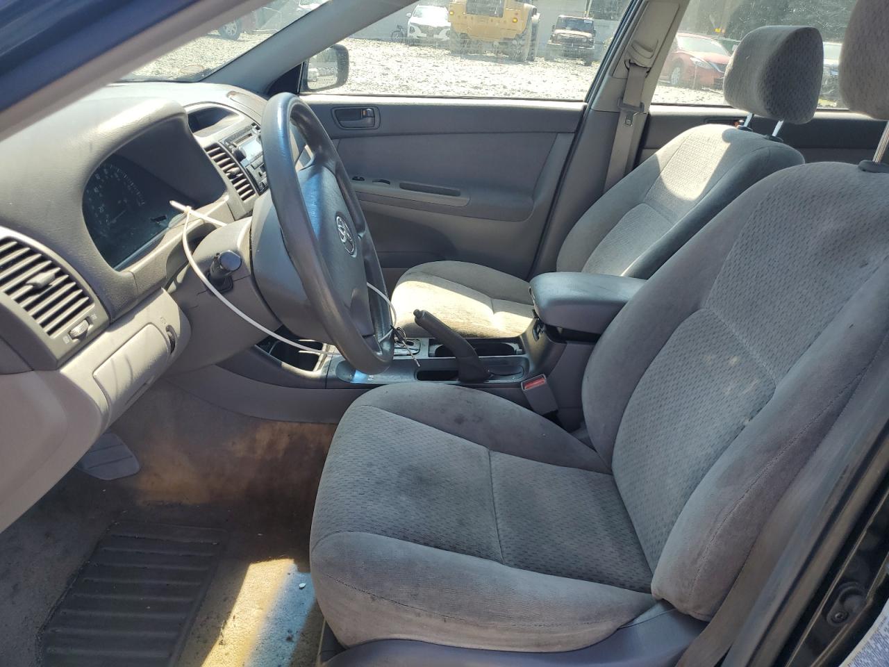 2003 Toyota Camry Le VIN: 4T1BE32K43U256726 Lot: 81706055