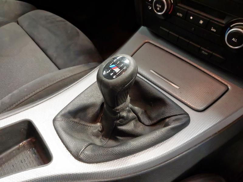 2011 BMW 318D M SPORT 